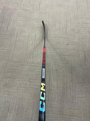 Senior CCM JetSpeed FT7 Pro Right Handed Hockey Stick P28 75 Flex (New)