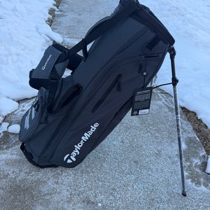 TaylorMade Flextech Crossover Stand Bag New