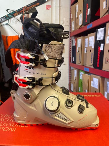 Mondo 25 & 25.5 Atomic Hawx Ultra XTD 130 BOA GW Ski Boots Stiff Flex (New)
