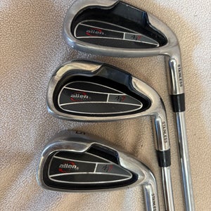 Men's Alien Golf Right Handed Iron Set Regular Flex Steel Shaft (Used)