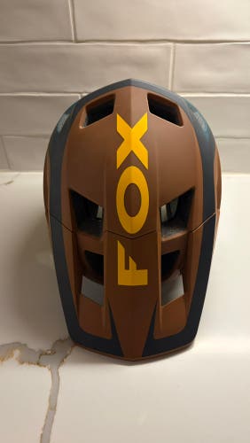 Men's Large Fox Bike Helmet (Used)