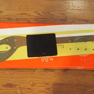 Kid's Quechua Snowboard All Mountain Without Bindings Medium Flex True Twin 130 cm (Used)