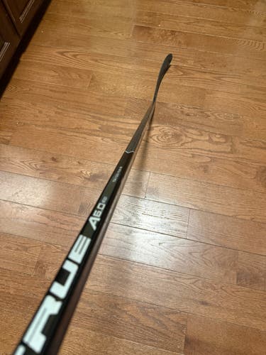 Senior True A6.0 SBP Left Hand Hockey Stick TC4 85 Flex (Used)