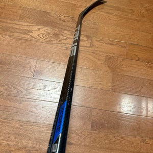 Senior True XC9 ACF Left Hand Hockey Stick P28 85 Flex (Used)