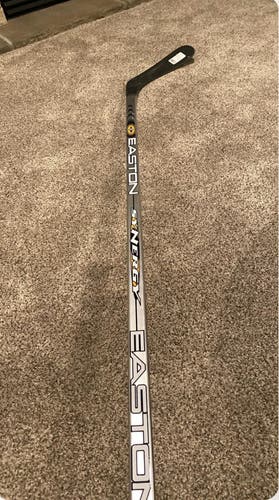 Senior Bauer Right Handed Hockey Stick P92 70 Flex (New)