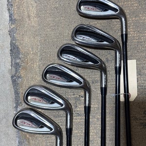 Men's Top Flite Aero Iron Set Right Handed Regular Flex Graphite Shaft (Used)