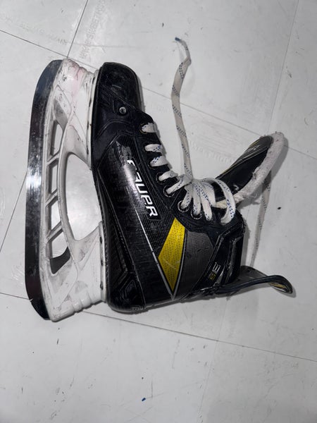 2020 Bauer Supreme 3S Pro Hockey Skates Regular Width 7 (Used)