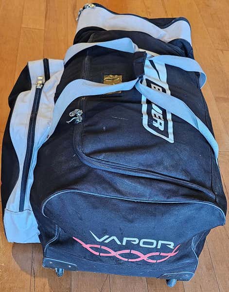 Nike Bauer Vapor XXXX Extra Large Wheeled Hockey Equipment Bag