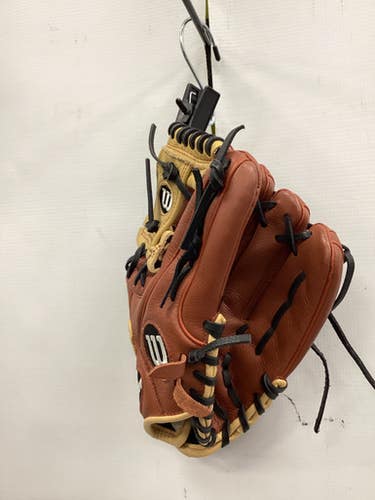 Used Wilson A550 BB/SB Glove RH Throw None 11" 11851-S000042561