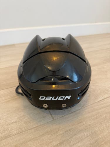 Hockey Player Helmet  - Bauer (Black)