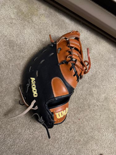 Wilson A2000 RH First Base Baseball Glove 12.5" (Used)