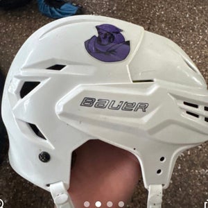 Medium Bauer Re-Akt 95 Helmet (Used)