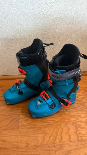 Mondo 24 & 24.5 Women's Dynafit Hoji PX Alpine Touring Ski Boots Stiff Flex (Used)