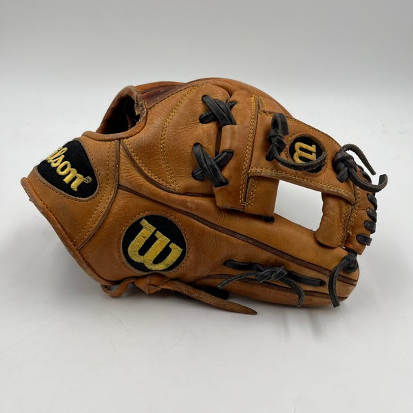 Wilson A2000 H1 10.75 Infield Baseball Glove