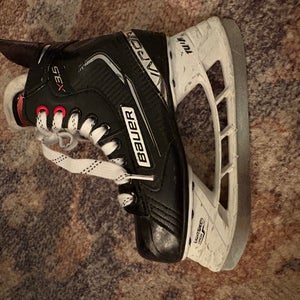 Bauer Vapor X3.5 Hockey Skates 2 (used)
