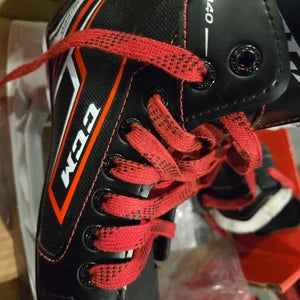 CCM JetSpeed 340 Hockey Skates Size 1 (Used)