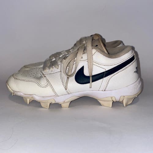Nike Air Jordan 1 low white baseball cleats Y SZ 3.5 used