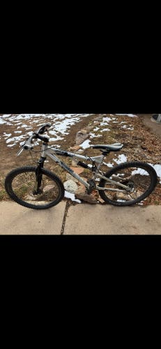 Mongoose Mountain Bike (Used)