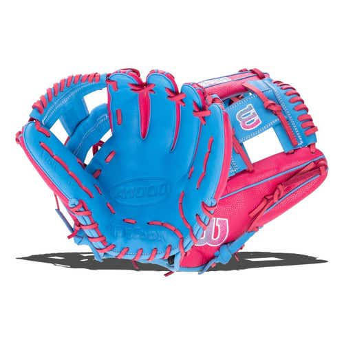 Used Wilson WBW104277115 Right Hand Thrower - Very Good Condition