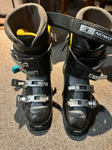 Solomon performa 27.5 Men's Ski Boots (Used)