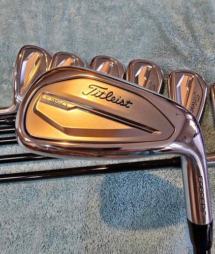 Titleist T350 Iron Set 5-GW, RH, Reg Flex