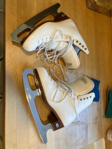 Ice Skates Riedell 255 5.5