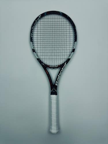 Babolat Pure Drive Roddick 2012, 4 1/2 Very Good Condition