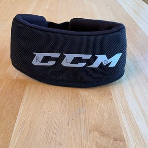 CCM NGR100 neck guard