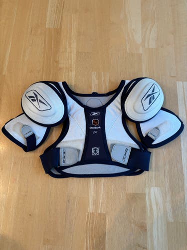 XS Junior Reebok 2K Shoulder Pads