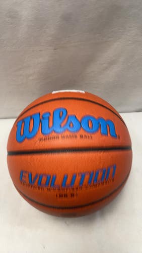 Used Wilson Basketball Womens Indoor 11490-S000268377