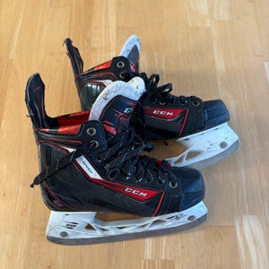 CCM JetSpeed Hockey Skates Regular Width Size 4.5