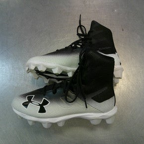 Used Under Armour Jr FB Cleats Black Junior 05.5 11339-S000198176