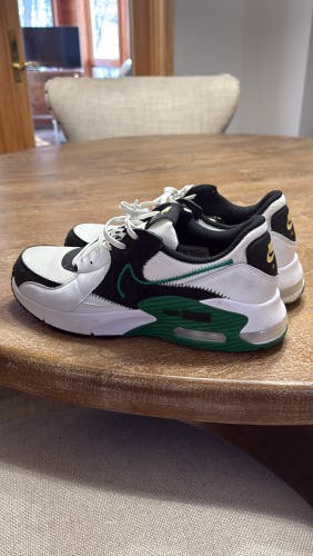 White Men's Size M 10.5 (W 11.5) Adult Nike Air Max AP Shoes (Used)