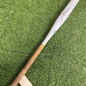 White 2023 Easton Ghost Unlimited Composite Bat (-11) Composite 21 oz 32" (Used)