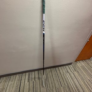 Blue Senior CCM JetSpeed FT6 Pro Right Handed Hockey Stick P28M 85 Flex Pro Stock (Used)