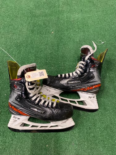Senior Bauer Vapor X2.9 Hockey Skates Regular Width 7 (Used)