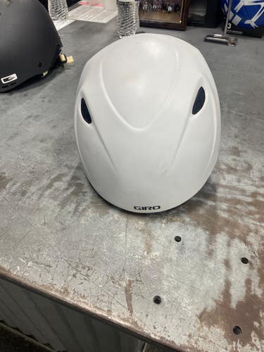Used Giro Snowsport Helmet Youth None One Size 11337-S000476213