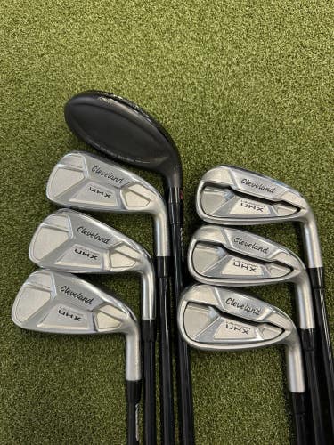 Cleveland Launcher UHX Iron Set 4H 5-PW Regular Flex 6R 4444 Intl Flex Code RH