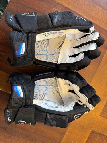 Bauer Vapor Flylite Gloves 13" (New)