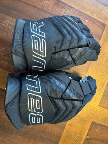 Bauer Vapor Flylite Gloves 13" (New)