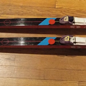 Classic Unisex Peltonen Infra Cross Country Skis With SNS Profil Bindings (Used)