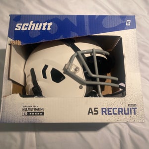Youth Large Schutt Youth A5 Recruit Helmet (Used)