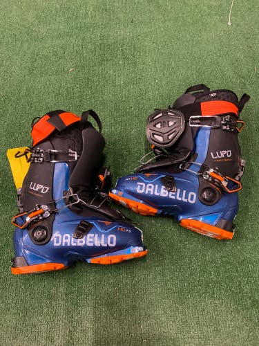 Mondo 23 & 23.5 Dalbello Lupo AX HD UNI Ski Boots | 277mm (New)