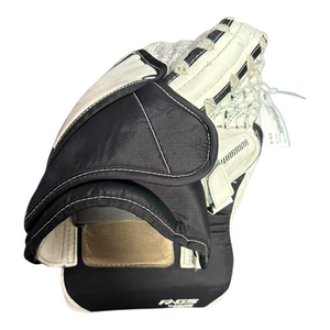 Used Warrior RG5 Junior Goalie Catcher White 11375-S000373407
