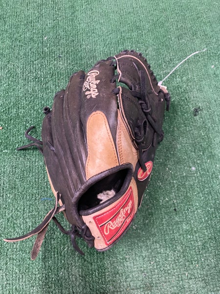 Black Rawlings Pro Preferred RH Pitcher's Baseball Glove 11.5" (Used)