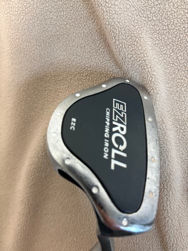 Men's Intech EZRoll chipper Right Handed Wedge Wedge Flex 35 Degree Steel Shaft (Used)