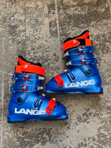 Mondo 23 & 23.5 Kid's Lange RSJ 60 All Mountain Ski Boots (Used)