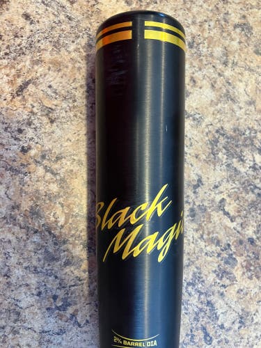 2023 Easton Black Magic USSSA Certified Bat (-8) Alloy 24 oz 32" (Used)
