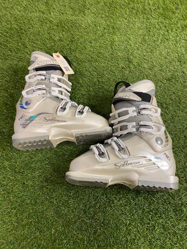 Mondo 23.5 Women's Salomon MG Irony Ski Boots | 277mm (Used)