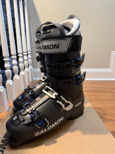 Mondo 28 & 28.5 Men's Salomon S/Pro Alpha 120 All Mountain Ski Boots Stiff Flex (Used)